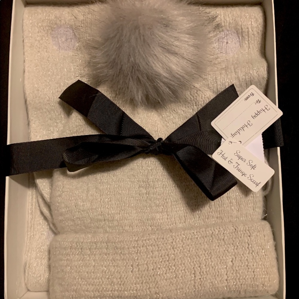 Gray Hat and Fringe Scarf